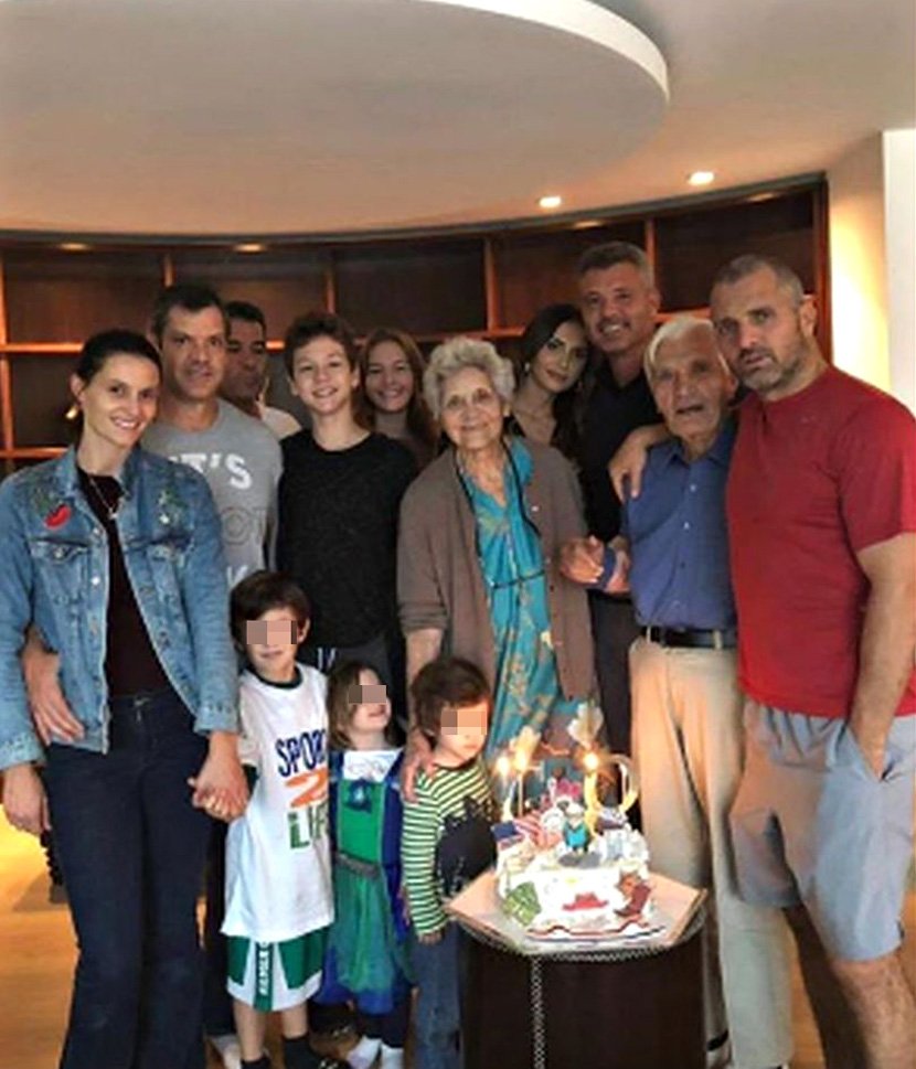 Турски милијардер упознао Емину Јаховић са породицом