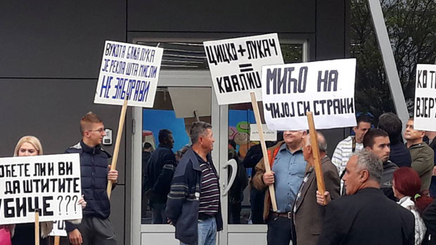 МАРАТОНСКА СЕДНИЦА ГЛАВНОГ ОДБОРА СРПСКЕ ДЕМОКРАТСКЕ СТРАНКЕ: СДС ипак за коалицију са СНСД у Сарајеву? 
