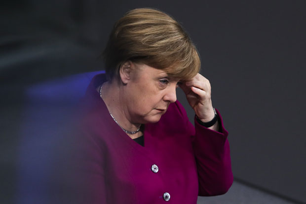 Анкете: Дебакл Меркелове, успех Зелених и АфД
