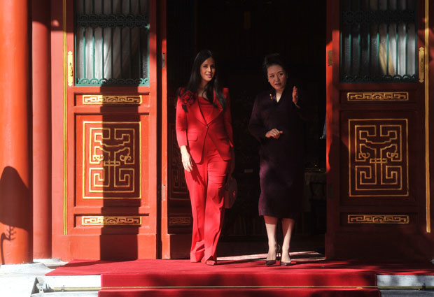 Тамара Вучић у Пекингу са Сијевом супругом (ФОТО+ВИДЕО)