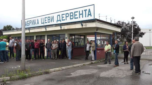 Дервента: Траже чак 24 заостале плате!
