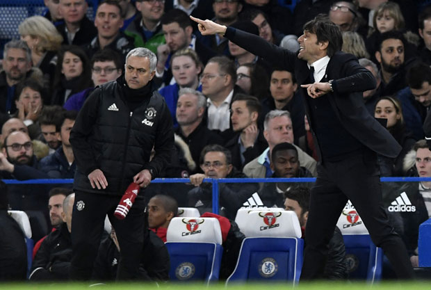 Конте гледа ка “Олд Трафорду”