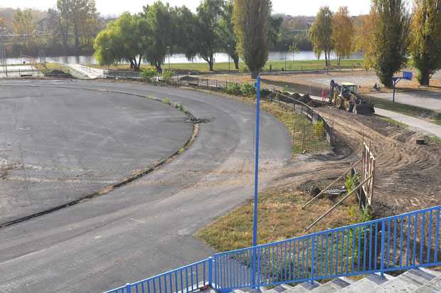 Краљевачки стадион у новом руху (ФОТО)