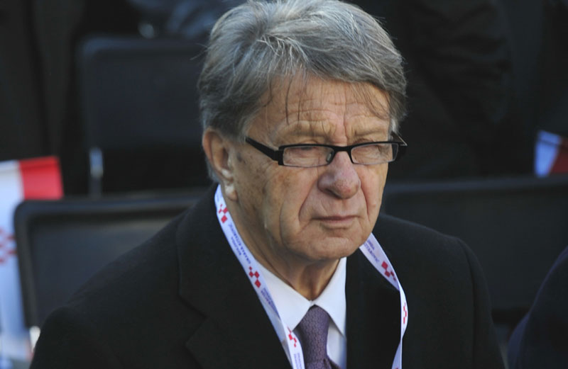 ОПЉАЧКАН ЋИРО БЛАЖЕВИЋ: Лопови узели прстен од 100.000 франака