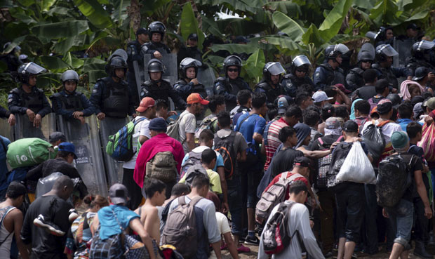 За сваку каменицу Трамп шаље метак