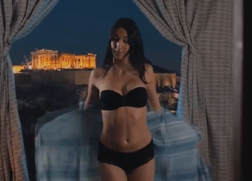 Вреле сцене Јелисавете Орашанин: Теова жена у црном секси вешу заскочила Небојшу Дугалића