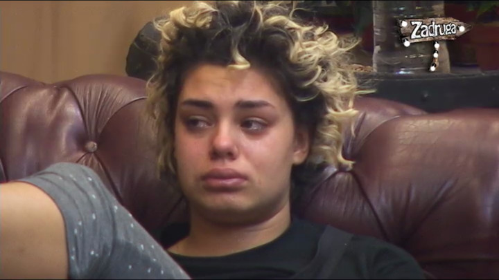 МИНА ОСТАЛА У ШОКУ КАДА ЈЕ ЧУЛА ДА ЈЕ ЊЕНА МАЈКА У ВЕЗИ СА ОЦЕМ АЛЕКСАНДРЕ СУБОТИЋ: Шта она ради са својим животом?