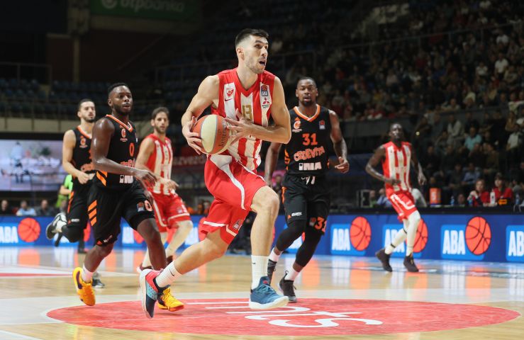 ЗВЕЗДА ГАЗИ РЕДОМ: Српски шампион једини тим без пораза у АБА лиги