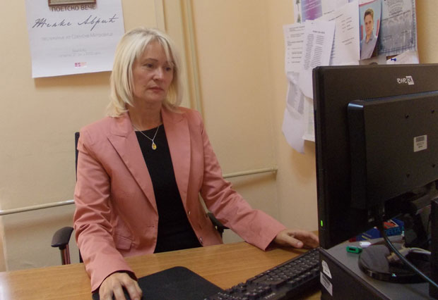 Полиција љубав, а поезија права страст
