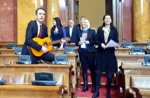 СЛОМ КЛУБА ДЈБ: Осташе Саша и Бранка