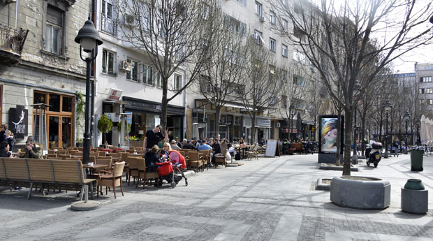 Суво и топло до средине месеца, а када нас чека снег?