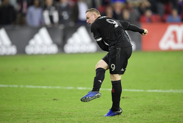 Руни опет у дресу Енглеске