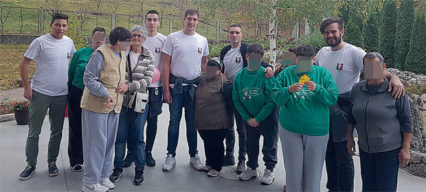 ЖЕЉНЕ ПАЖЊЕ И ЉУБАВИ: Уручена помоћ штићеницама манастира Свете Петке