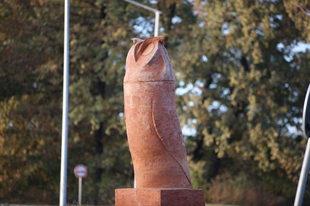 СОВА ИДЕ НА ПОПРАВНИ: Вајар из Кикинде спреман да изради нову скулптуру