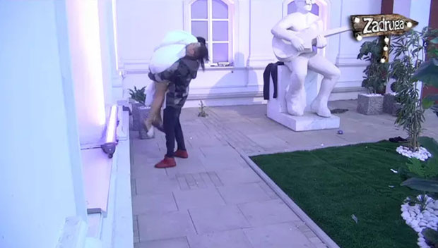 КЛЕЛА МИ СЕ У ДЕТЕ ДА НЕЋЕ ПОПИТИ КАП АЛКОХОЛА! Бане се жалио Томи на Зерину, па поручио: не знам шта више тражим са њом! (ВИДЕО)