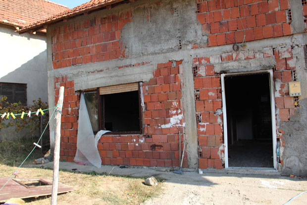 Отац троје деце страдао у пожару (ФОТО)