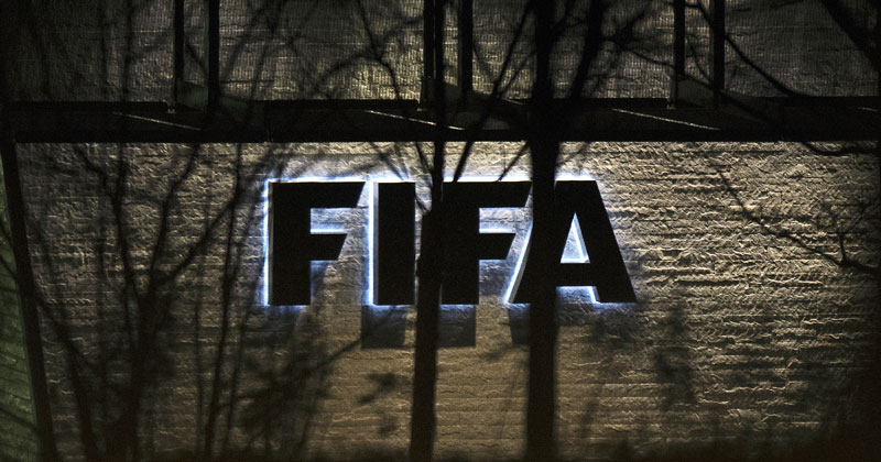 ФИФА ПРЕТИ ИГРАЧИМА: Да вам није пало на памет да играте Суперлигу!