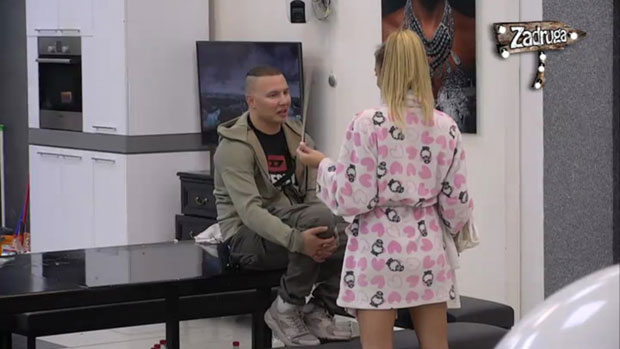 КИЈА ЈЕ ДОСТОЈАНСТВЕНА И ЛЕПА: Луна се опасно посвађала са Брендоном, у току расправе хвалила Коцкареву овим епитетима! (ВИДЕО)