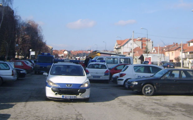 ИСТРАГА У КРАГУЈЕВЦУ: Тукли људе флашама