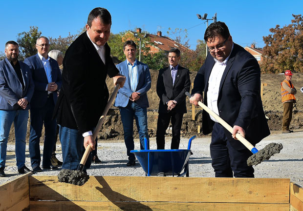 С. Митровица: Положен темељац за изградњу нове школе