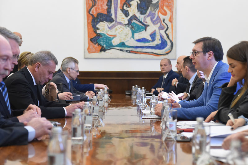 Вучић разговарао са Борисовом о посети Путина, сарадњи и споразумима