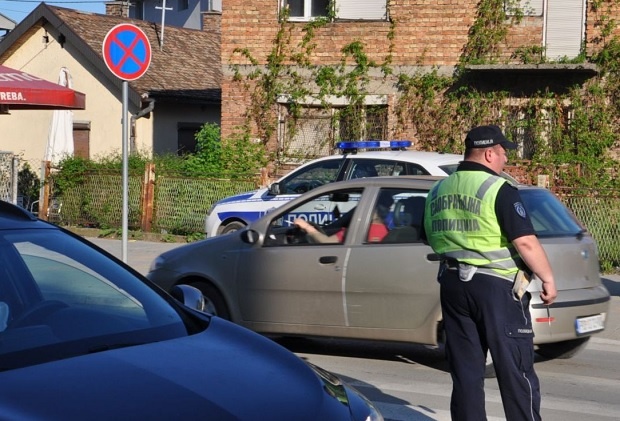 НЕОБИЧАН УДЕС: „Рено“ преврнуо камион