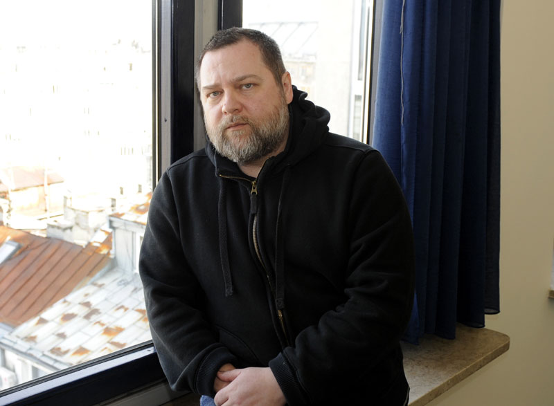 НОВИ ХИТОВИ И СТАРИ АДУТИ: Никола Пејаковић Коља са бендом наступа у Комбанк дворани