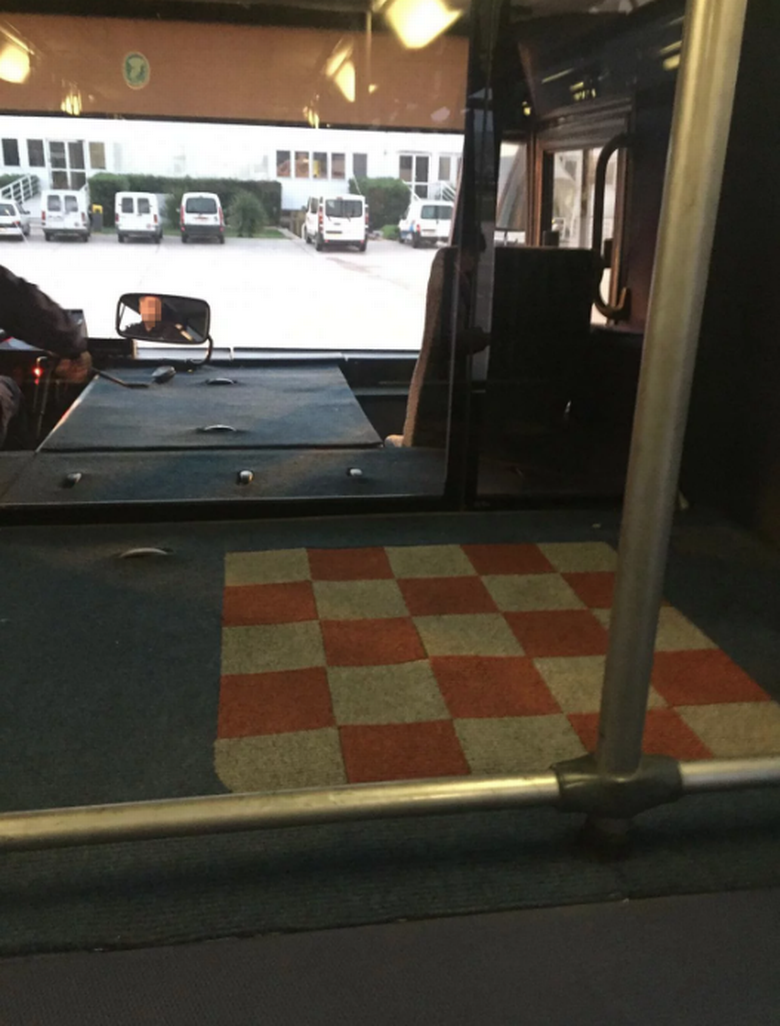 БУРА У ХРВАТСКОЈ: Усташлук на сплитском аеродрому
