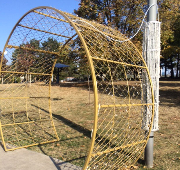 Оборени украси на Ташу