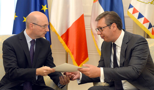 Париз замолио Вучића и Србију за извињење