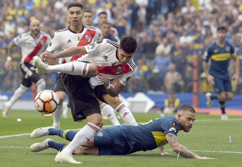 МОНУМЕНТАЛ ПИШЕ ИСТОРИЈУ: Бока и Ривер одушевили свет у првом мечу финала Копа Либертадорес