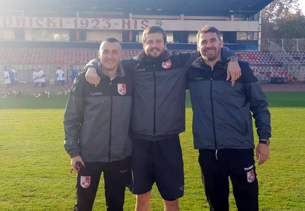 ТРЕНИНГ НИШЛИЈА СА ЛАЛАТОВИЋЕМ: Ништа од прича о могућој смени тренера у Радничком