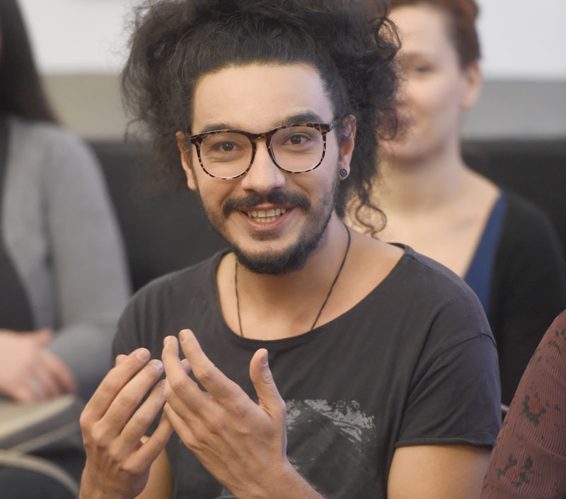 СВЕ ЈЕ БИЛО КАО У БАЈЦИ: Прослављени виолиниста Немања Радуловић објавио 10. албум