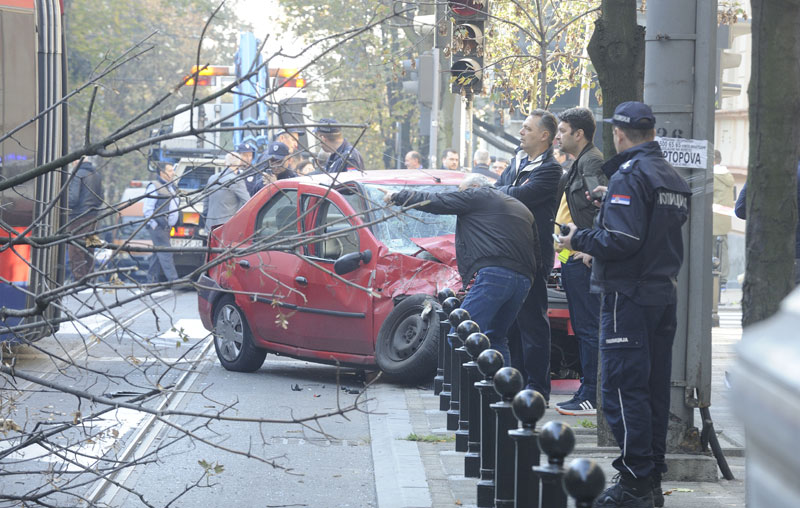 Возачу “дачије” притвор 30 дана, занемео пред тужилаштвом, у четвртак сахрана настрадалог пешака