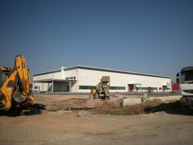 ИТАЛИЈАНИ ПЛАНИРАЈУ ДА ЗАПОСЛЕ 300 ЉУДИ: Почела обука за шиваче