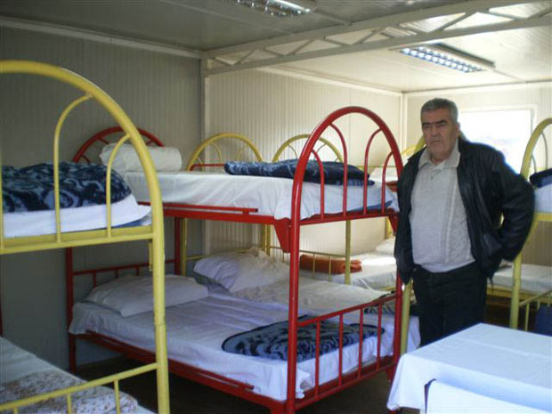 ОТВОРЕНА ВРАТА ЗА ЉУДЕ СА УЛИЦЕ: Сигурни кревет и вечера