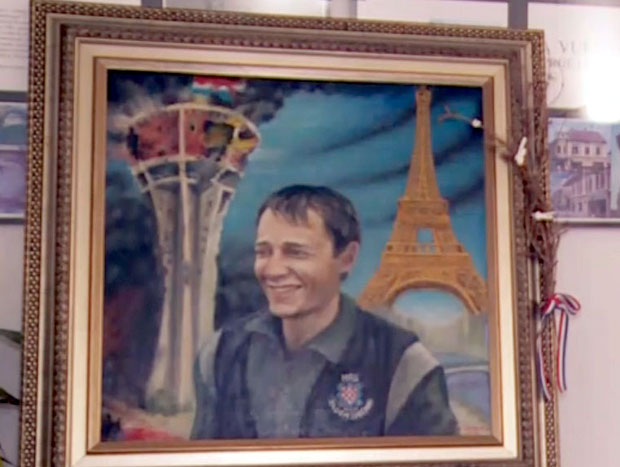 СКАНДАЛ У ХРВАТСКОМ ПАРЛАМЕНТУ: Изложена слика на којој је Француз са усташким симболима (ФОТО)