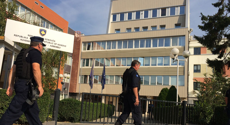 ПРОМЕНА КРИВИЧНОГ ЗАКОНА ТЗВ. ДРЖАВЕ КОСОВО: Казне за „издају земље“ од петнаест година до доживотног затвора