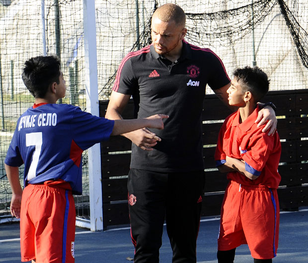 СТРАСТ ЗА ЛОПТОМ: Манчестер јунајтед отвара школу фудбала у Србији