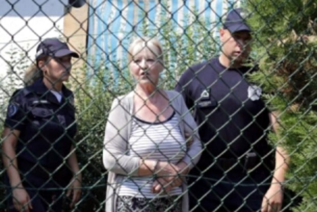 ДРАМА У ОКРУЖНОМ ЗАТВОРУ: Oсумњичена за убиство инвеститора се изгребала чашом по рукама!