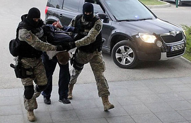 АКЦИЈА ДИМ у БиХ:  Ухапшени међународни кријумчари наркотика, шверцовали 20 кг дроге