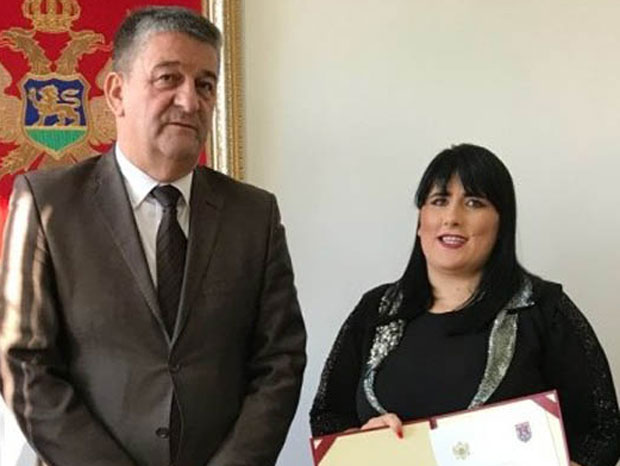 Никшићанки дониру бубрега повеља за хуманост