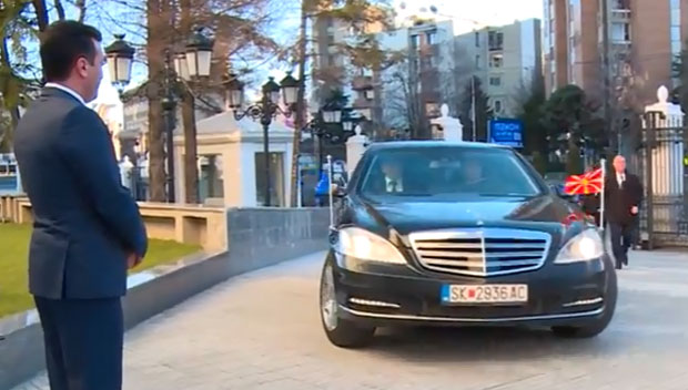 Возило због којег је Груевски осуђен и даље у служби владе Македоније