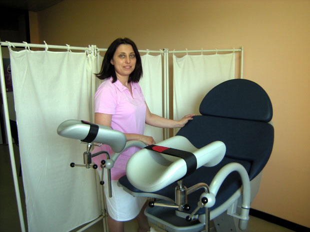 Катанац на помоћ женама?