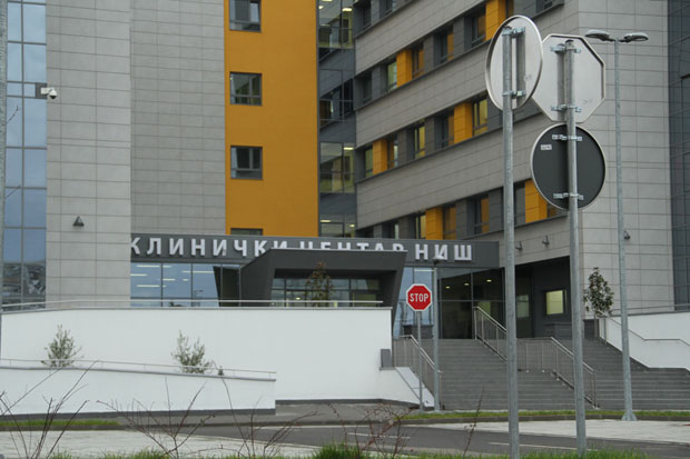 Веће плате у здравству награда и охрабрење