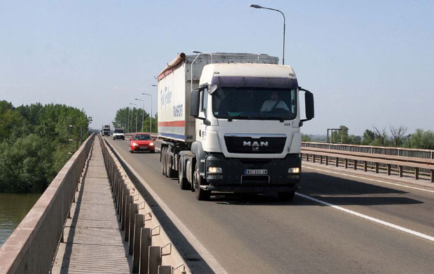 Ризични терет ипак може преко Дунава