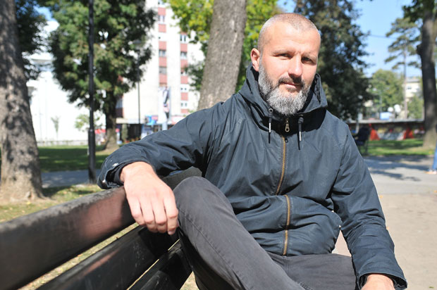 Пркосили рату, санкцијама и турбо-фолку