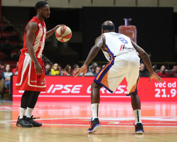 КРАЈ: Црвена звезда-Морнар 104:71