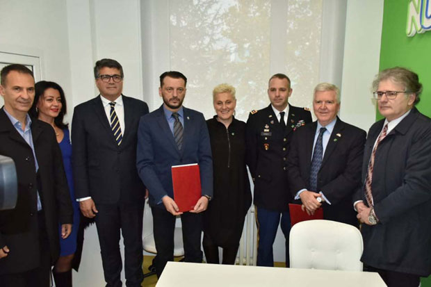 Американци донирали рендген Дечијој хемато-онколошкој клиници у Нишу (ФОТО)