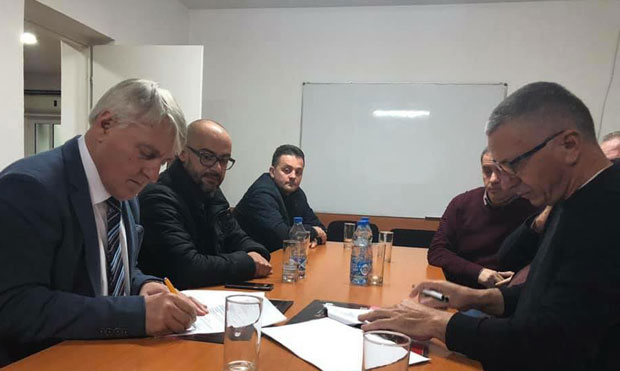 СПОРАЗУМ АЛБАНАЦА: Ујединило их цепање Србије